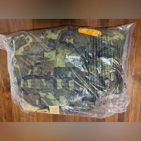SUPREME FACEMASK 700-FILL DOWN PUFFER JACKET FW25 Woodland Camo Coat Size XL